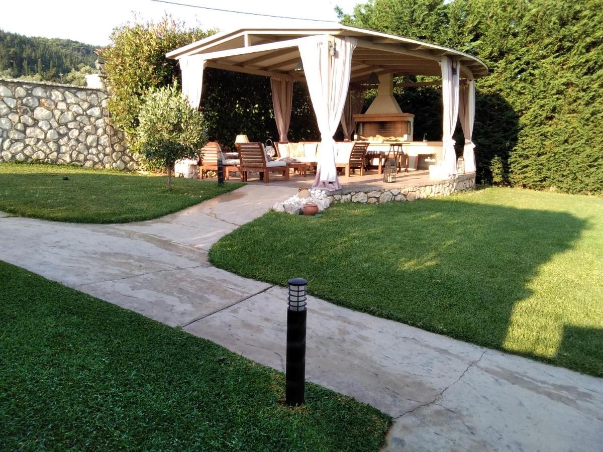 Villa Adelais Tsoukaládhes Extérieur photo